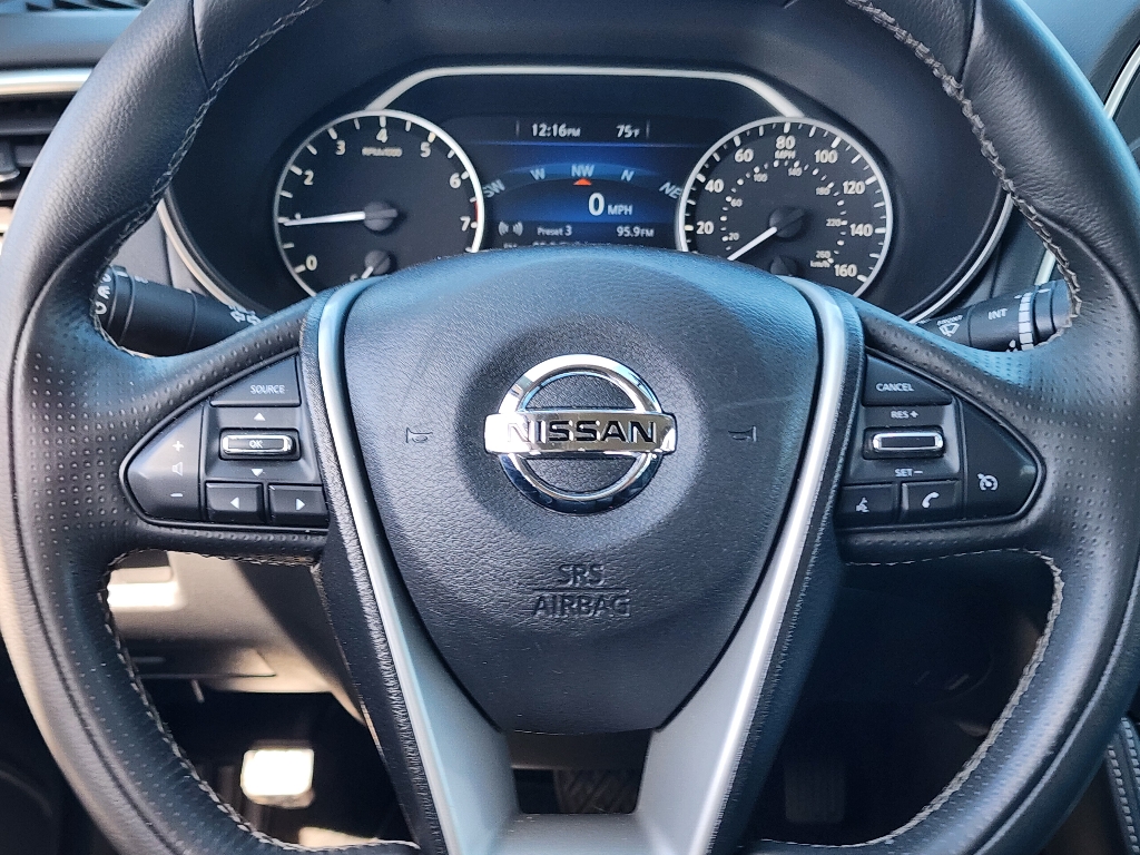 2017 Nissan Maxima SV photo 10