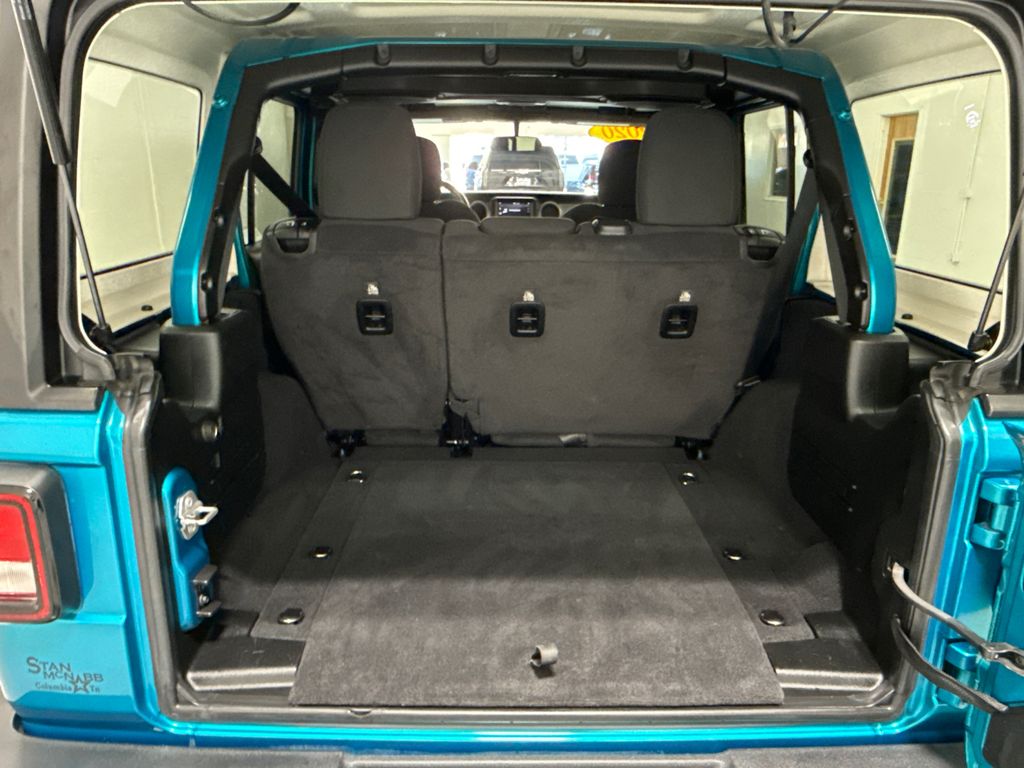 2020 Jeep Wrangler Unlimited Sport photo 4