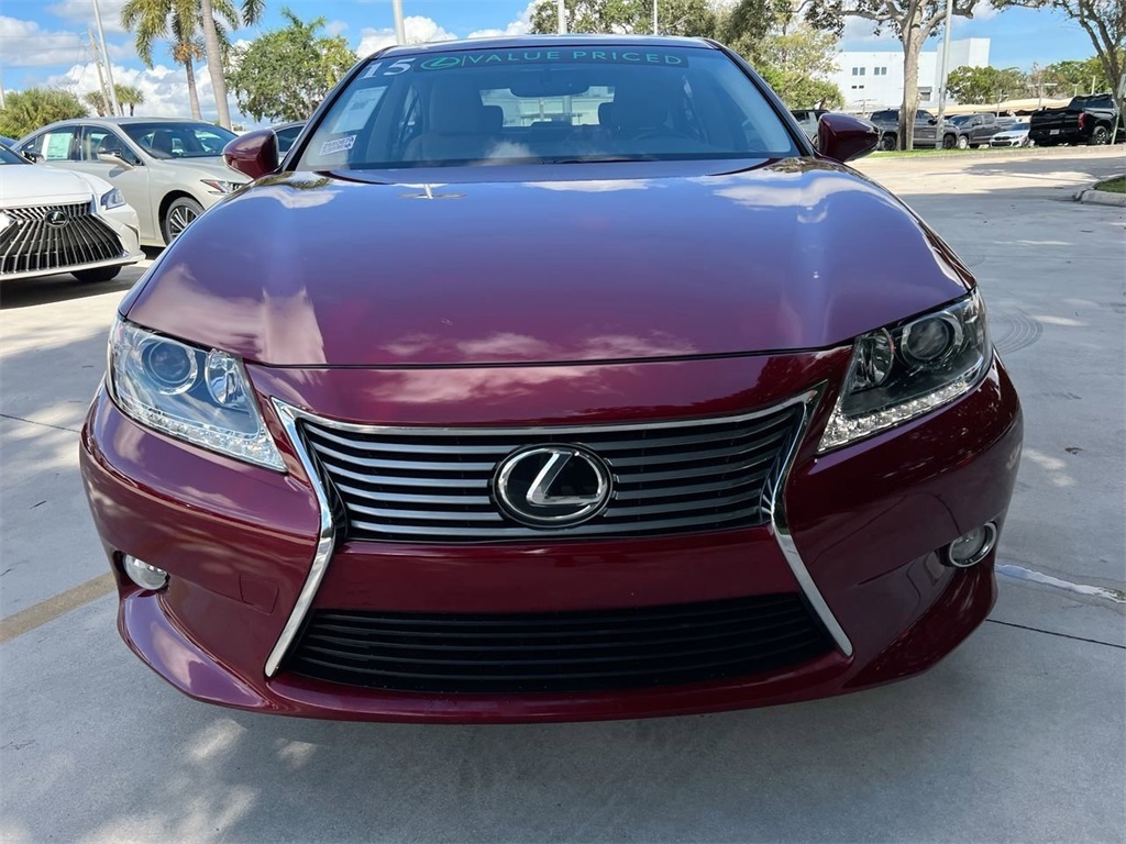 2015 Lexus ES 350 photo 2