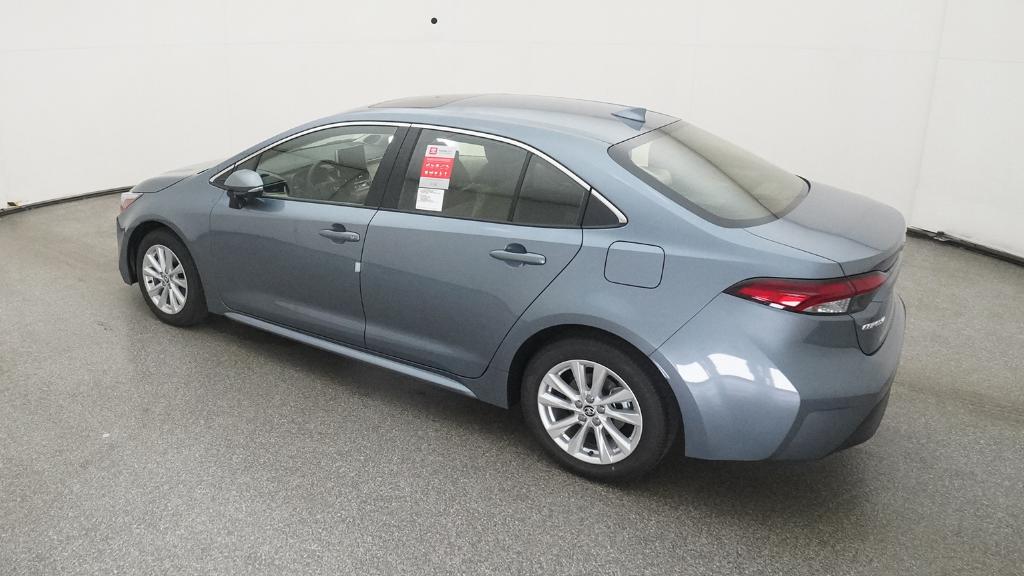 2025 Toyota Corolla Hybrid XLE photo 11