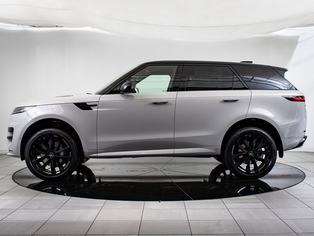 2025 Land Rover Range Rover Sport SE photo 5