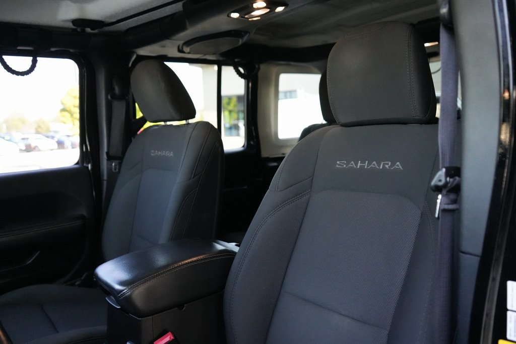 2019 Jeep Wrangler Unlimited Sahara photo 17
