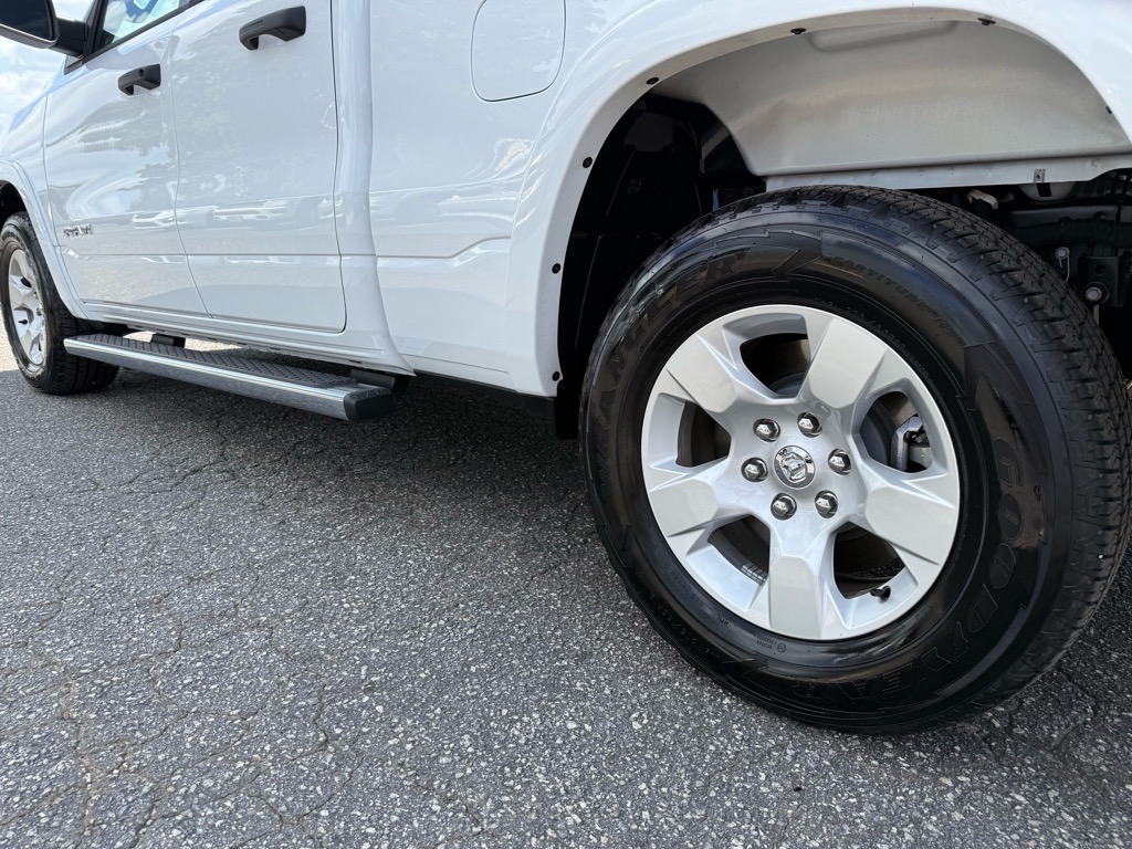 2025 Ram 1500 Big Horn photo 14