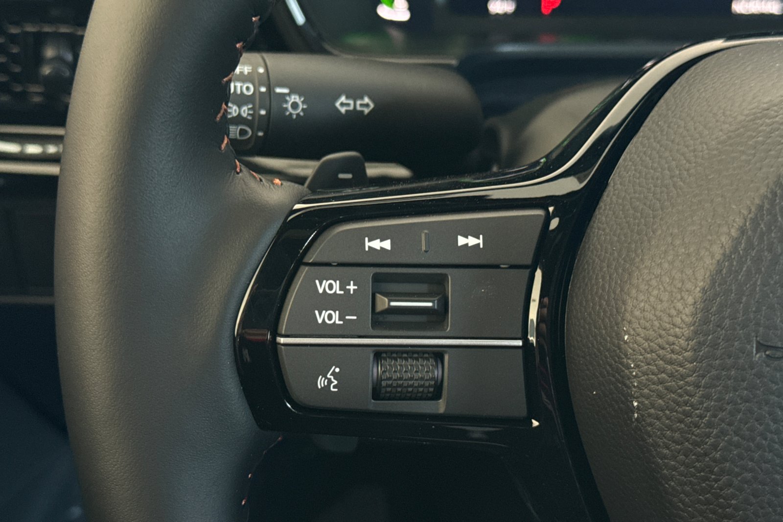 2026 Honda CR-V Hybrid Sport Touring photo 23