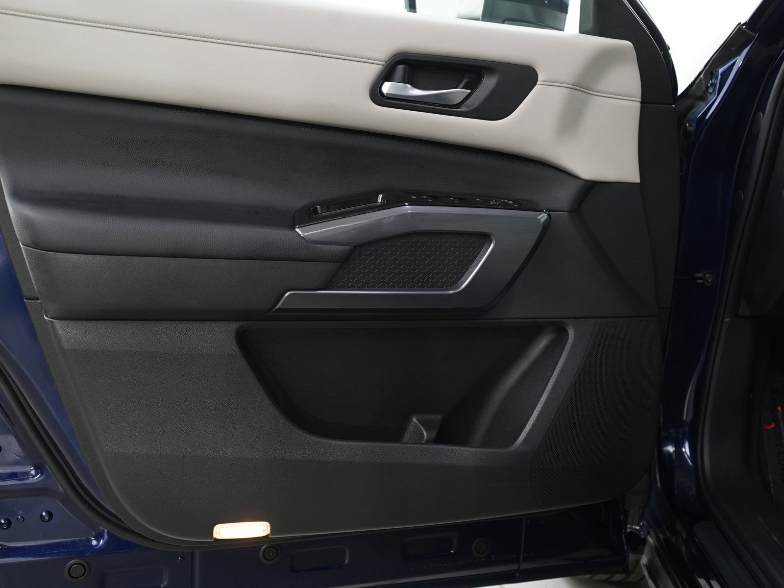 2022 Nissan Pathfinder SL photo 19