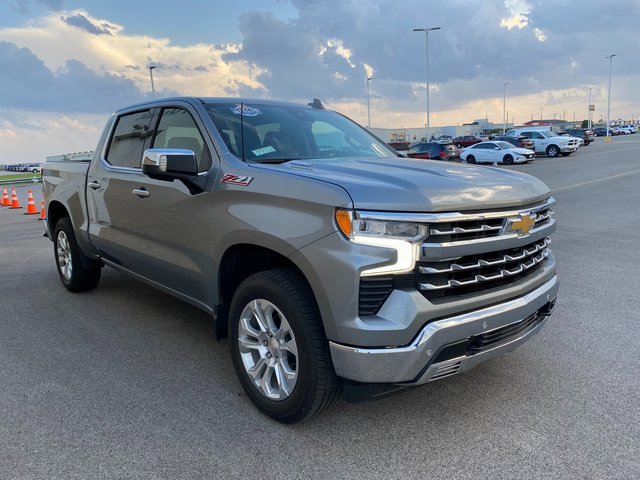 2023 Chevrolet Silverado 1500 LTZ photo 4