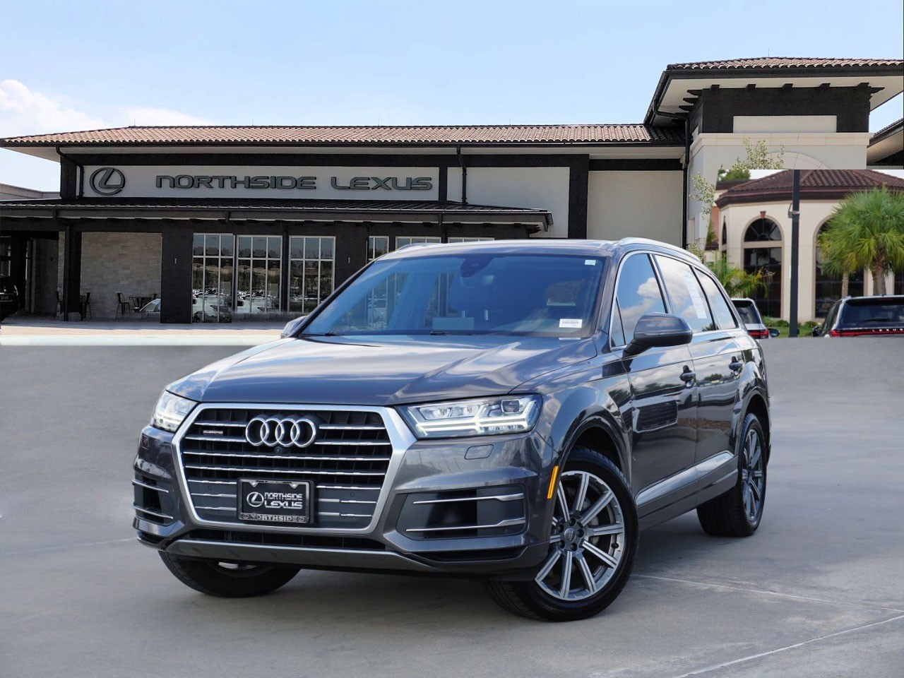 2018 Audi Q7 Premium Plus's photo