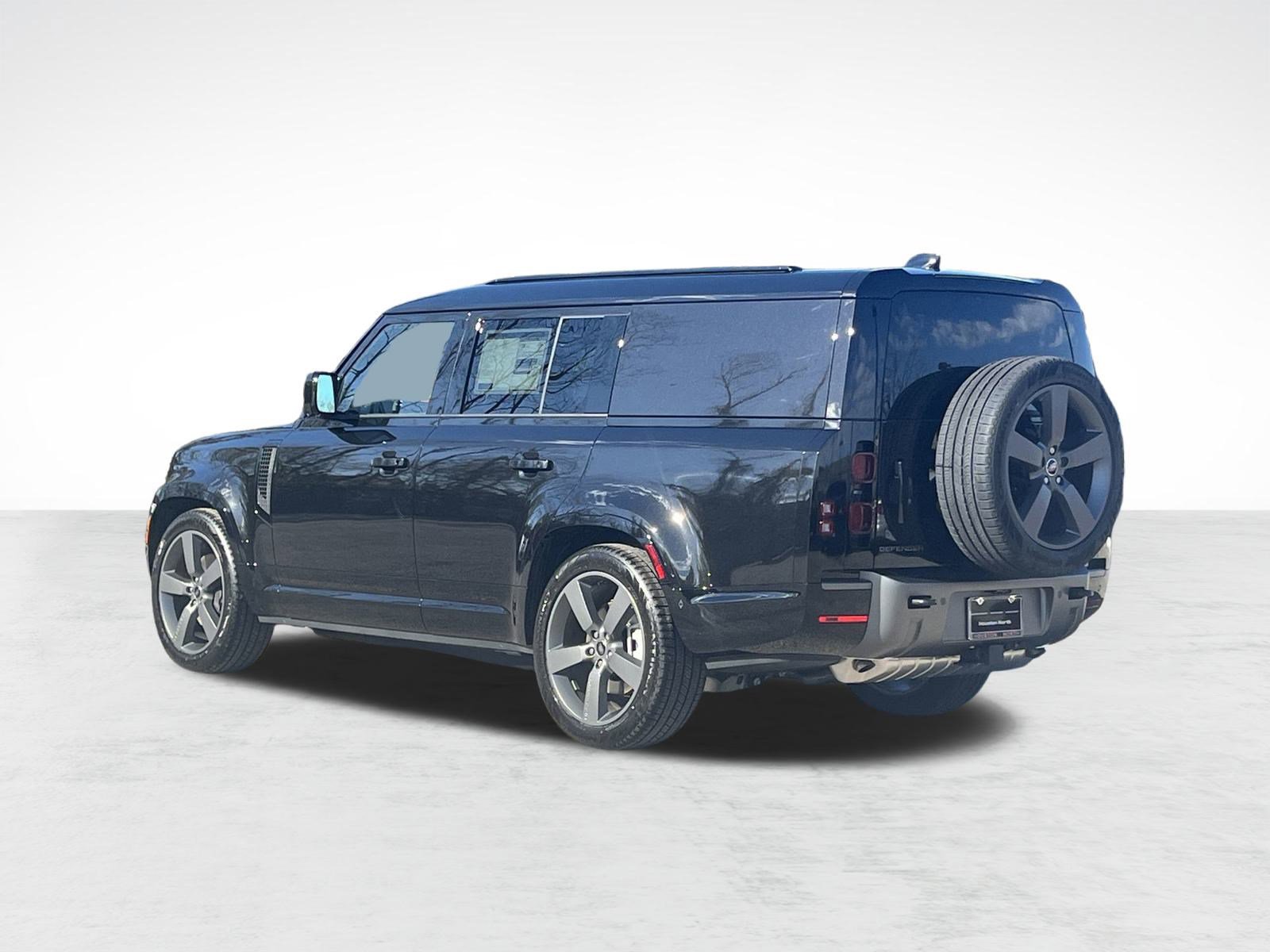 2025 Land Rover Defender 130 Outbound photo 3
