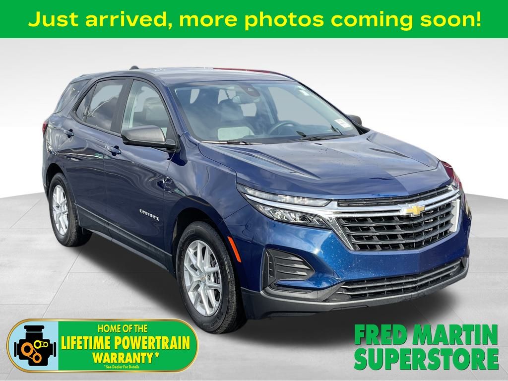 2023 Chevrolet Equinox LS's photo