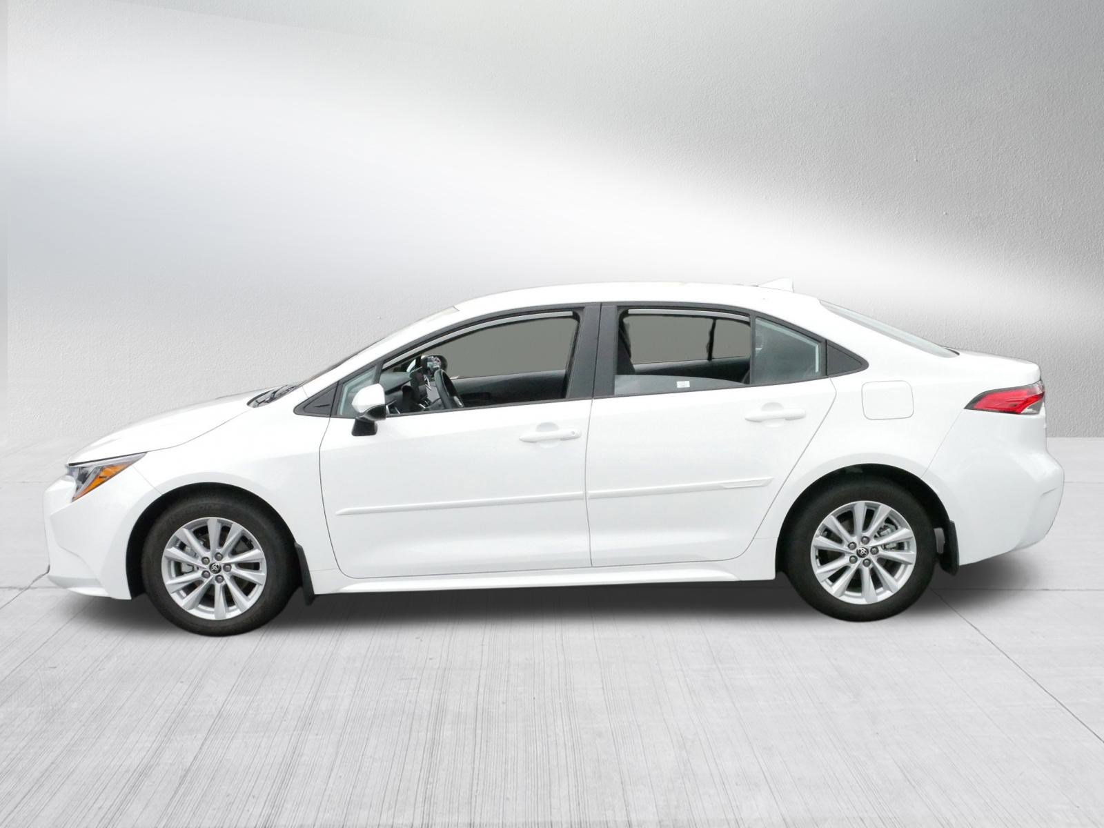 2024 Toyota Corolla LE photo 4