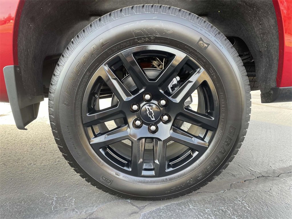 2025 Chevrolet Silverado 1500 RST photo 9