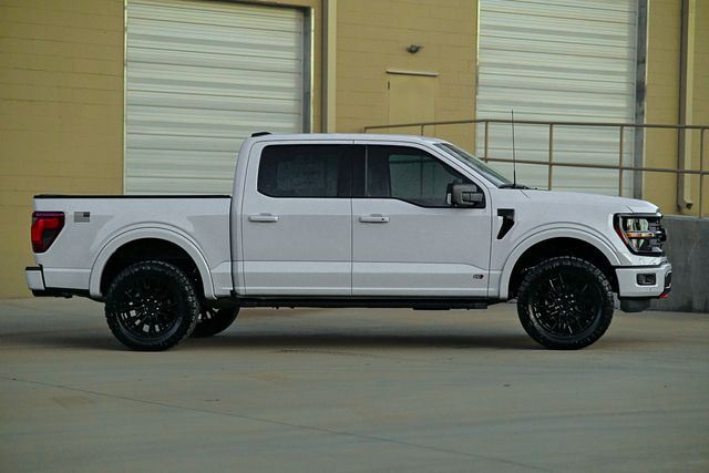 2024 Ford F-150 XLT photo 2