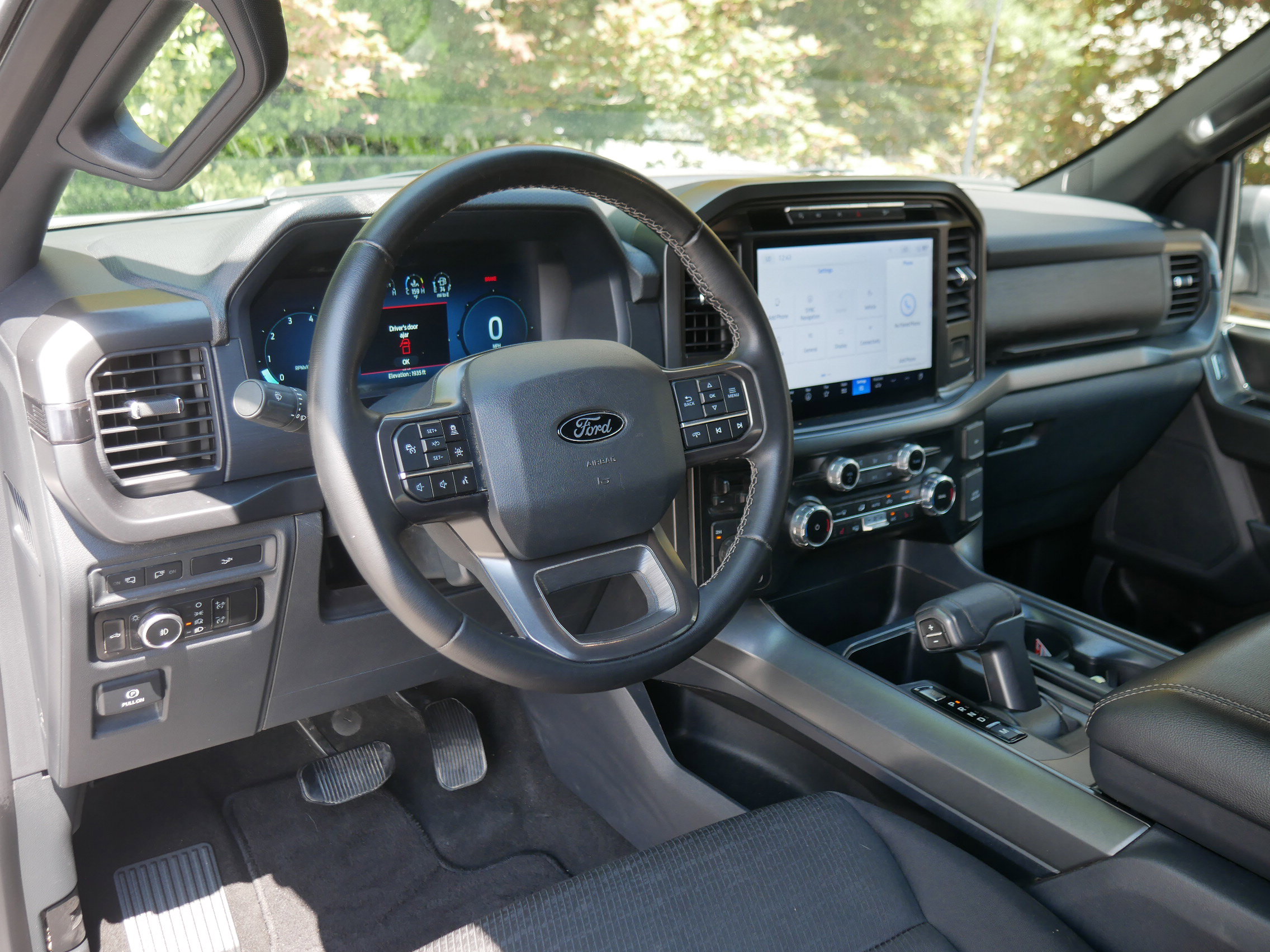 2024 Ford F-150 XLT photo 3
