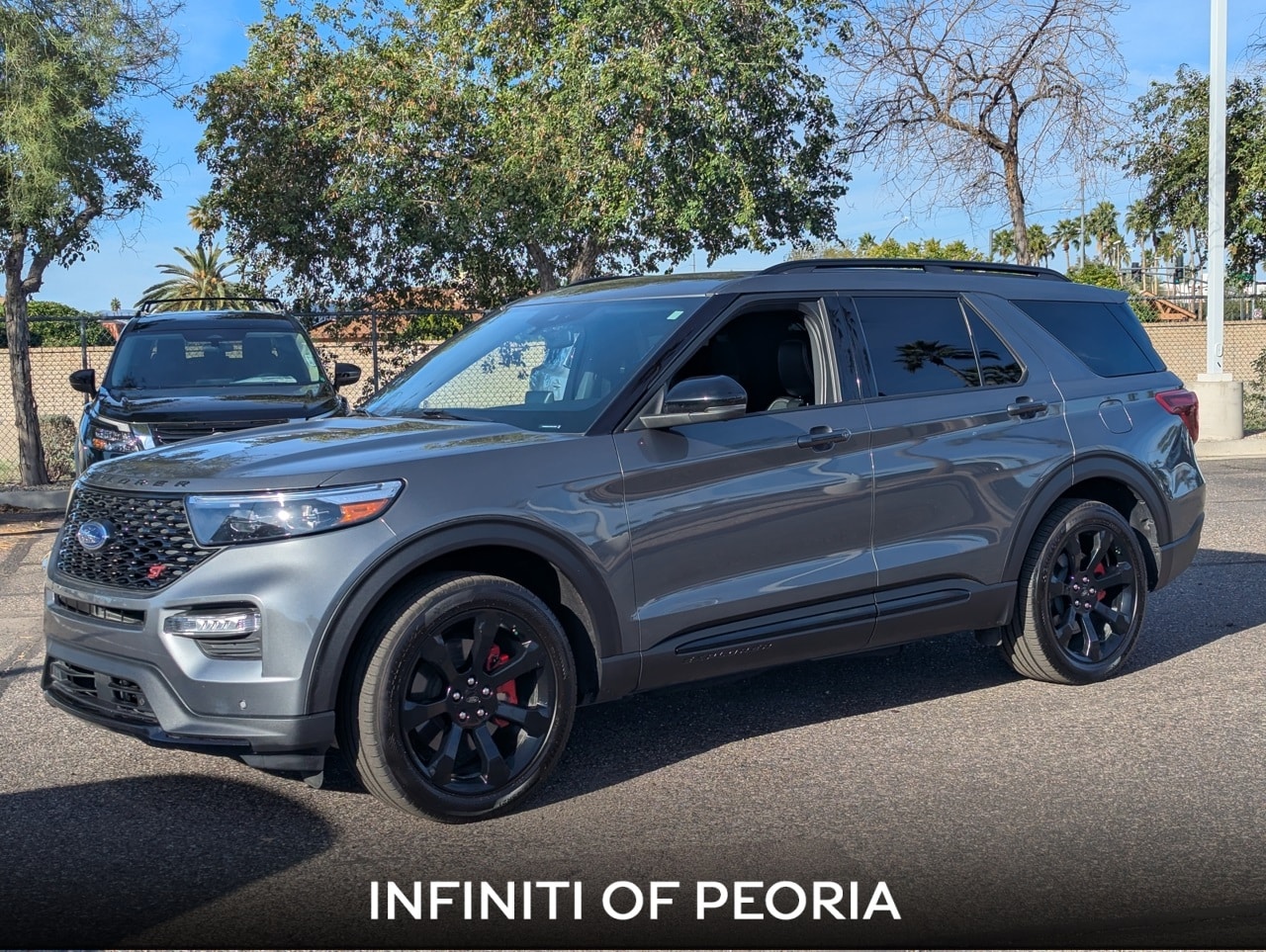 2023 Ford Explorer ST's photo