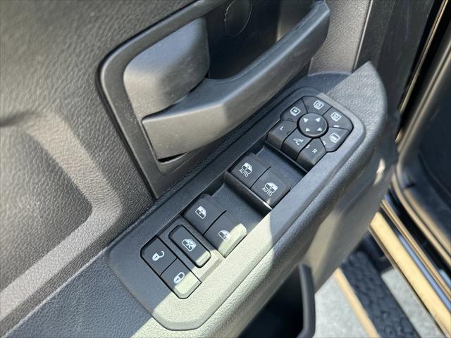 2025 Ram 2500 Tradesman photo 8