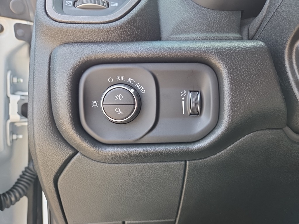 2026 Ram 3500 Tradesman photo 16