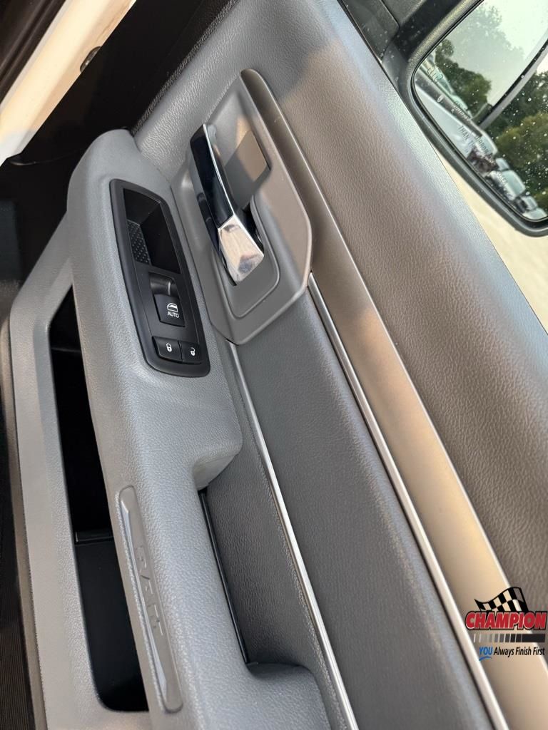 2019 Ram 1500 Classic SLT photo 25