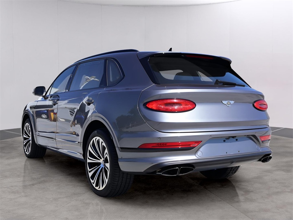 2023 Bentley Bentayga EWB Azure photo 6