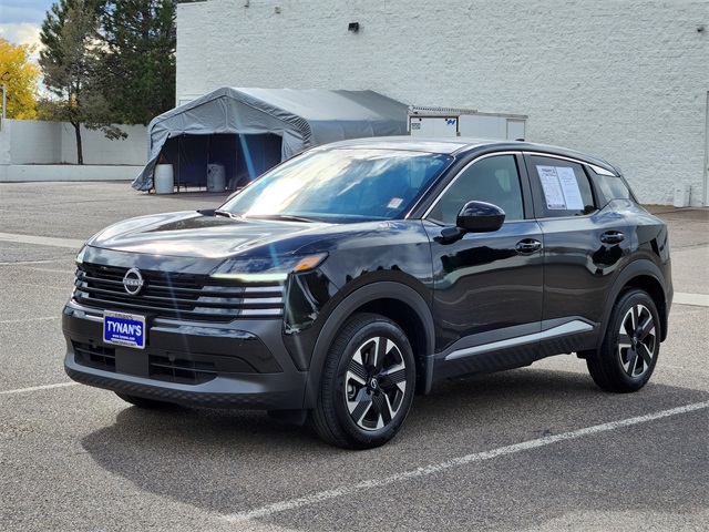 2025 Nissan Kicks SV photo 2