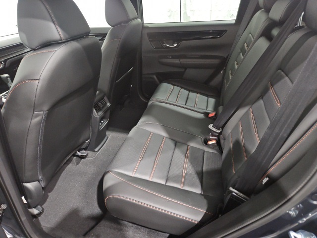 2026 Honda CR-V Hybrid Sport Touring photo 9