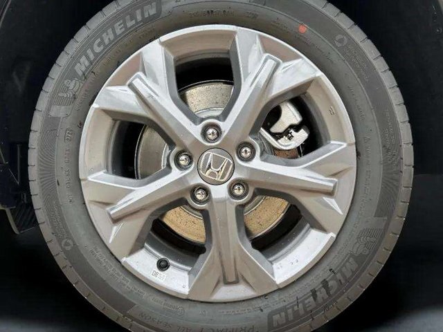 2026 Honda HR-V LX photo 32