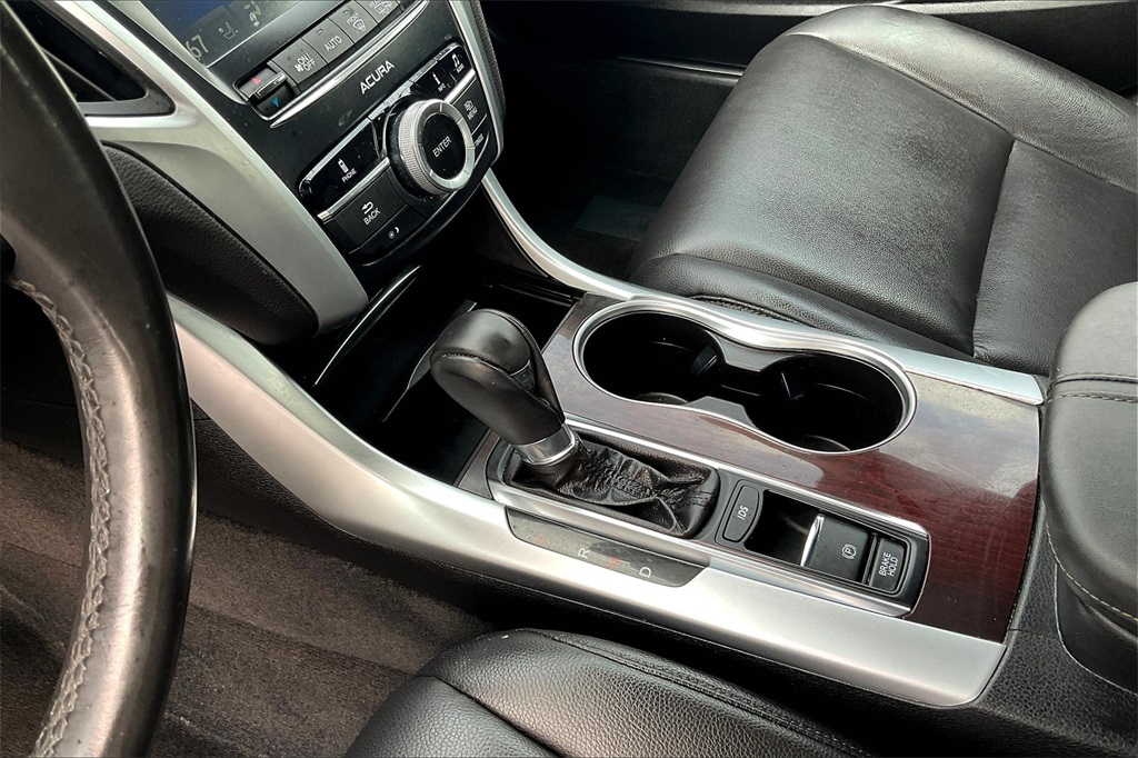 2015 Acura TLX Base photo 16