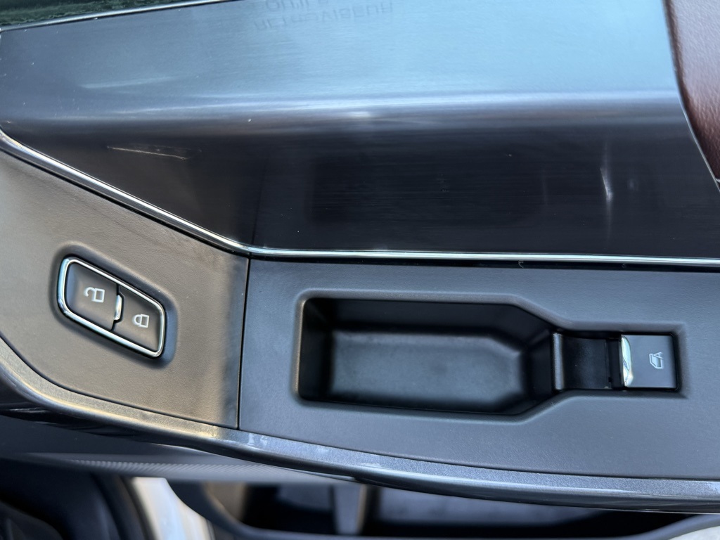 2021 Ford F-150 Lariat photo 23