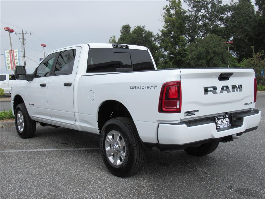2026 Ram 2500 Big Horn photo 4