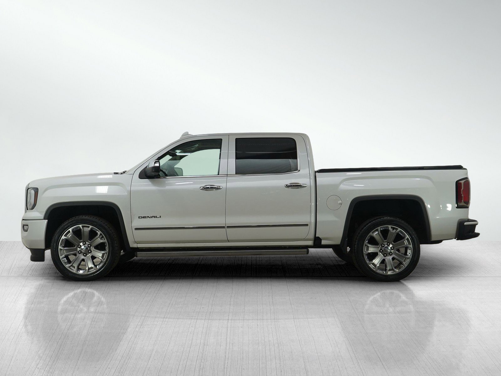 Used 2017 GMC Sierra 1500 Denali Denali with VIN 3GTU2PEJ5HG448411 for sale in Bloomington, Minnesota
