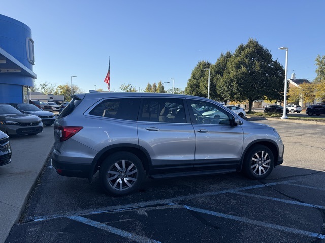 2020 Honda Pilot EX photo 2