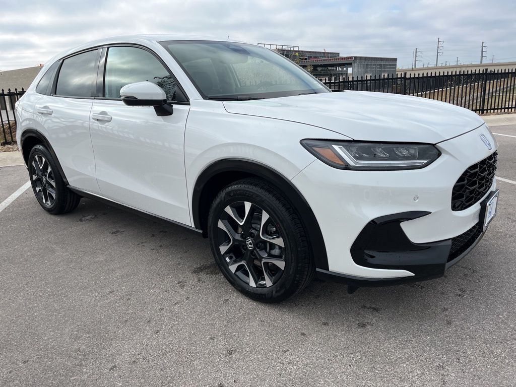 2026 Honda HR-V EX-L photo 2