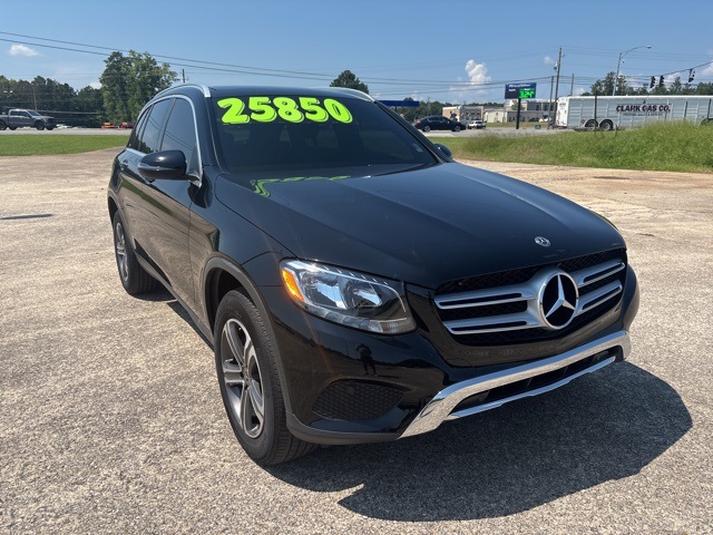 2019 Mercedes Benz GLC 300 4MATIC photo 2