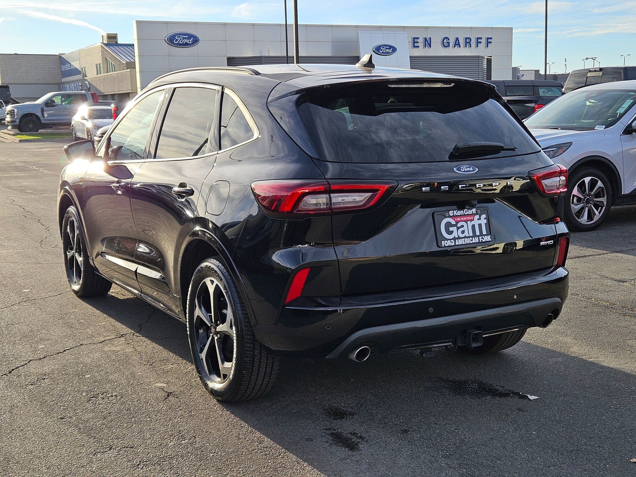 2023 Ford Escape ST-Line Select photo 3