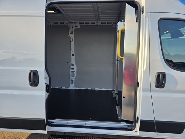 2025 Ram ProMaster 2500 photo 8