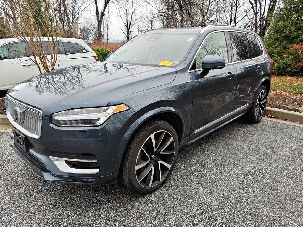 2023 Volvo XC90 Plus photo 3