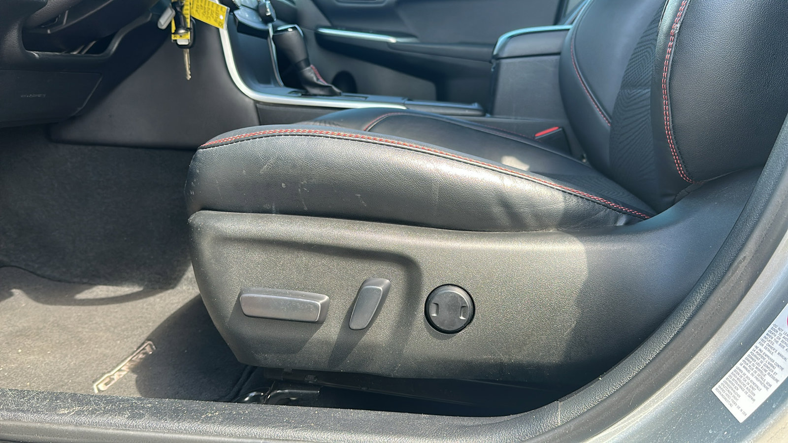 2017 Toyota Camry LE photo 9