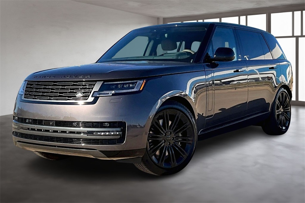 2026 Land Rover Range Rover SE's photo