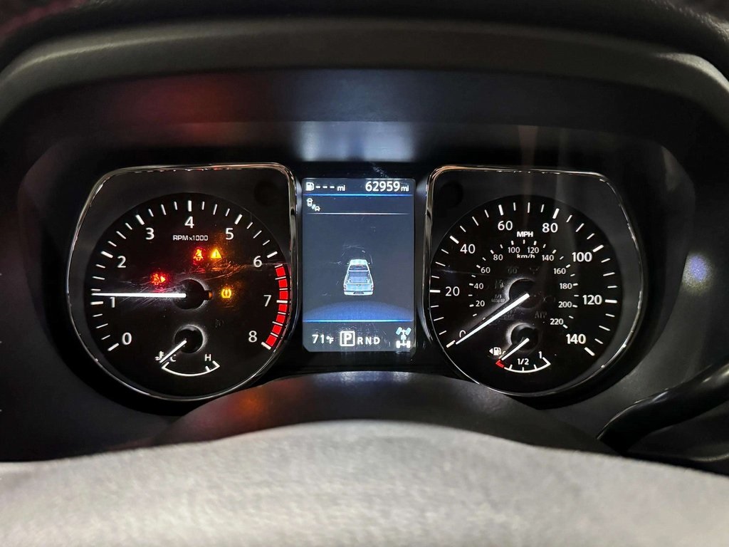 2019 Nissan Titan photo 12
