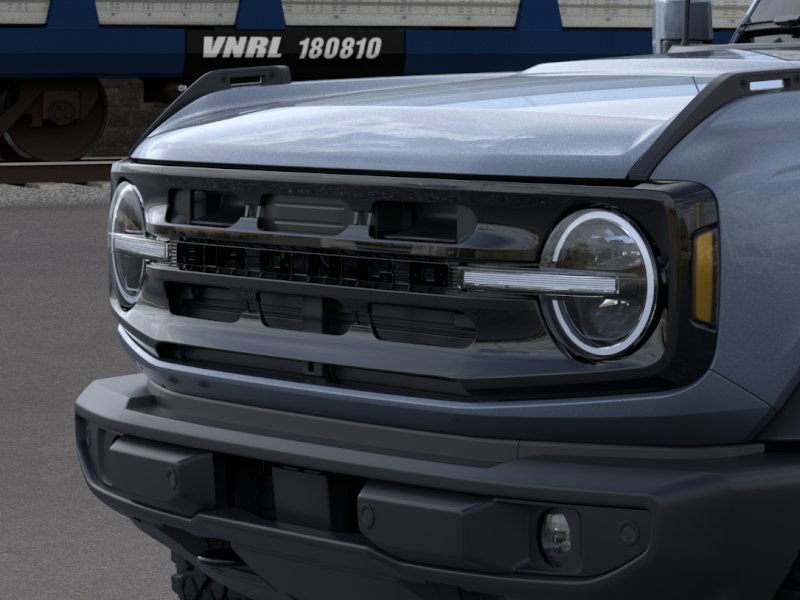 2025 Ford Bronco Outer Banks photo 18