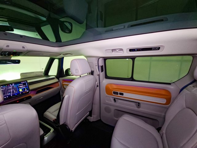 2025 Volkswagen ID. Buzz photo 34