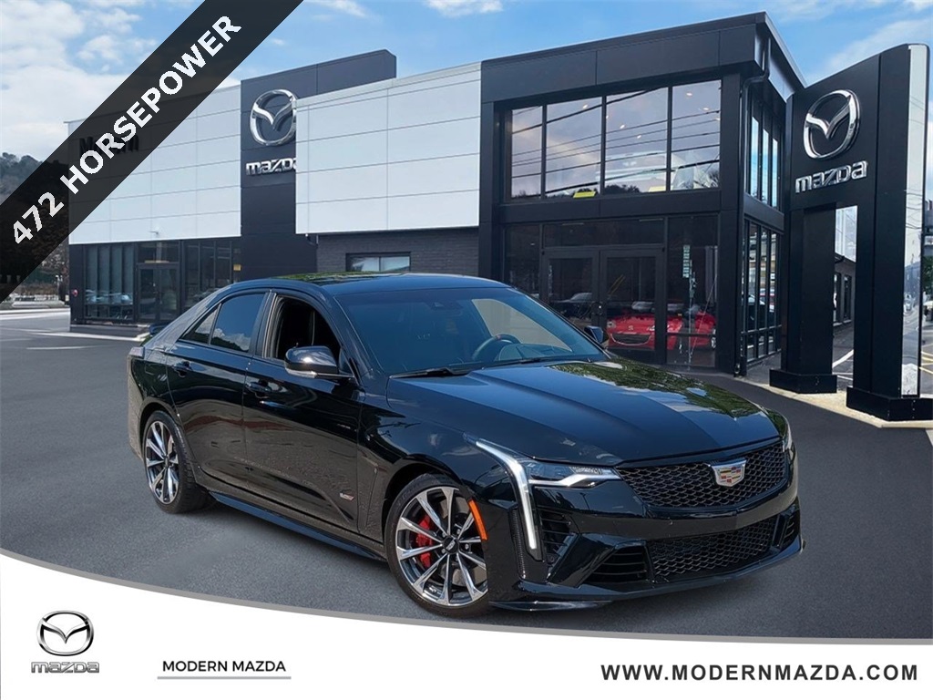 2023 Cadillac CT4 V-Series Blackwing's photo