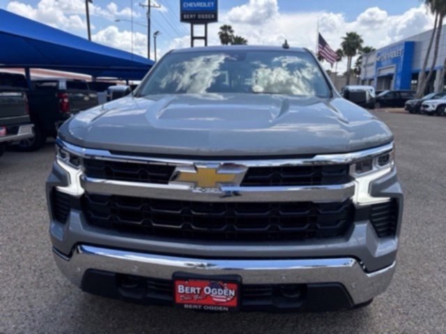 2026 Chevrolet Silverado 1500 LT photo 2