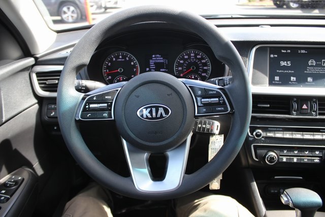 2020 Kia Optima LX photo 11