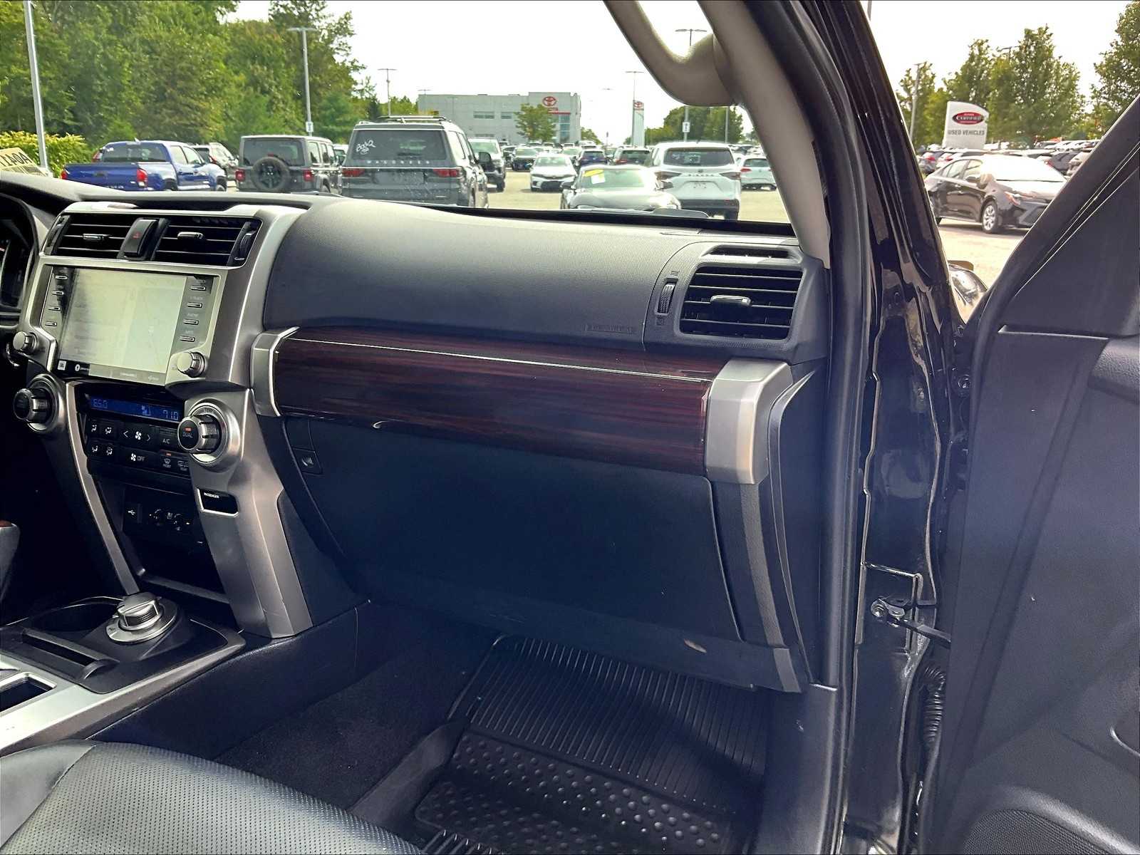 2023 Toyota 4Runner Limited photo 13