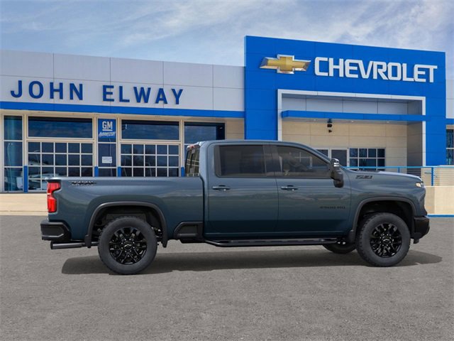 2025 Chevrolet Silverado 2500HD LTZ photo 4