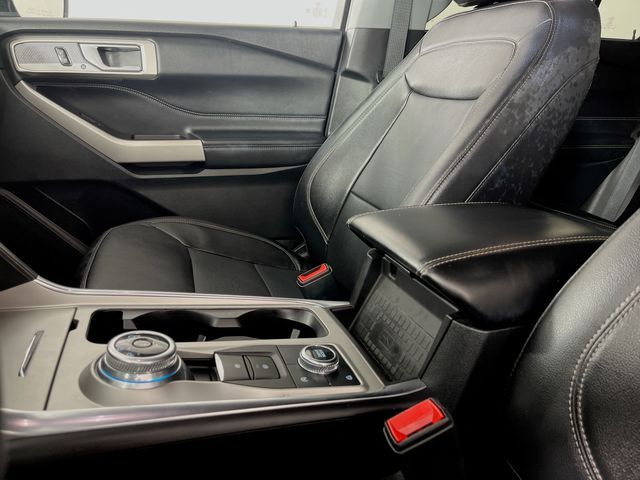 2023 Ford Explorer Limited photo 21