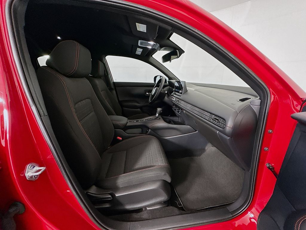 2025 Honda HR-V Sport photo 27
