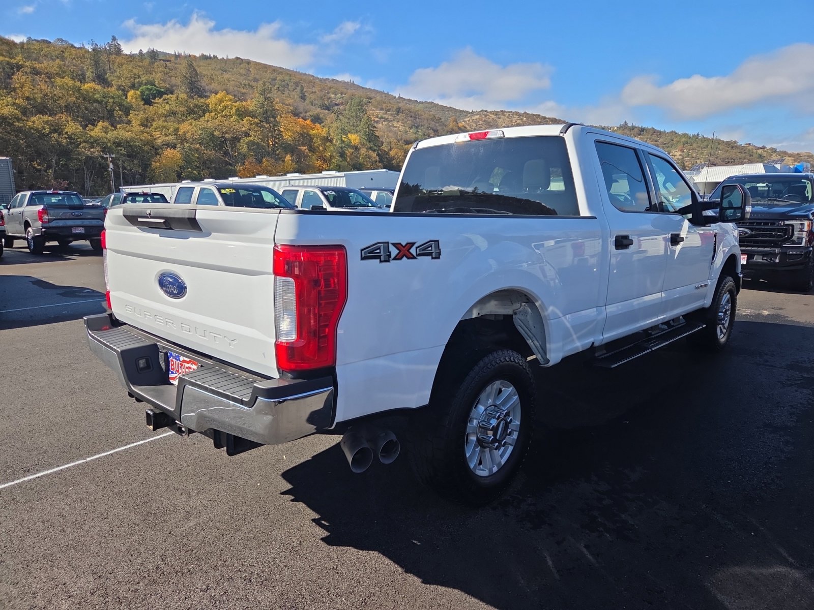 2019 Ford F-350 XLT photo 2