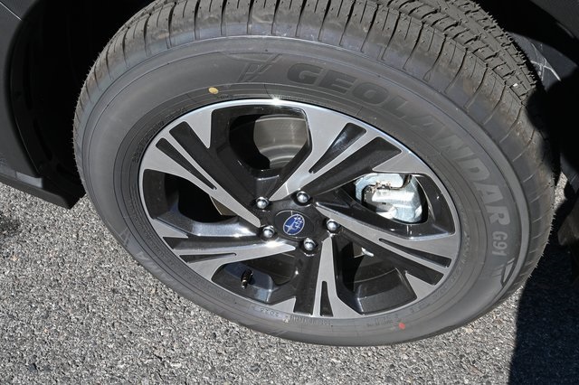 2025 Subaru Crosstrek Premium photo 10