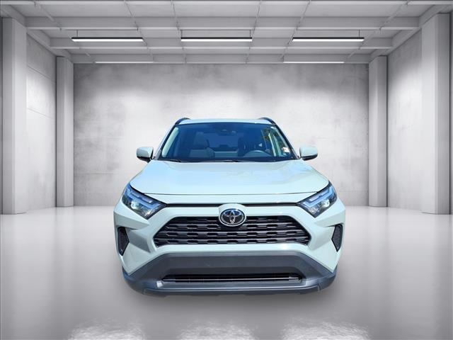 2022 Toyota RAV4 XLE photo 8